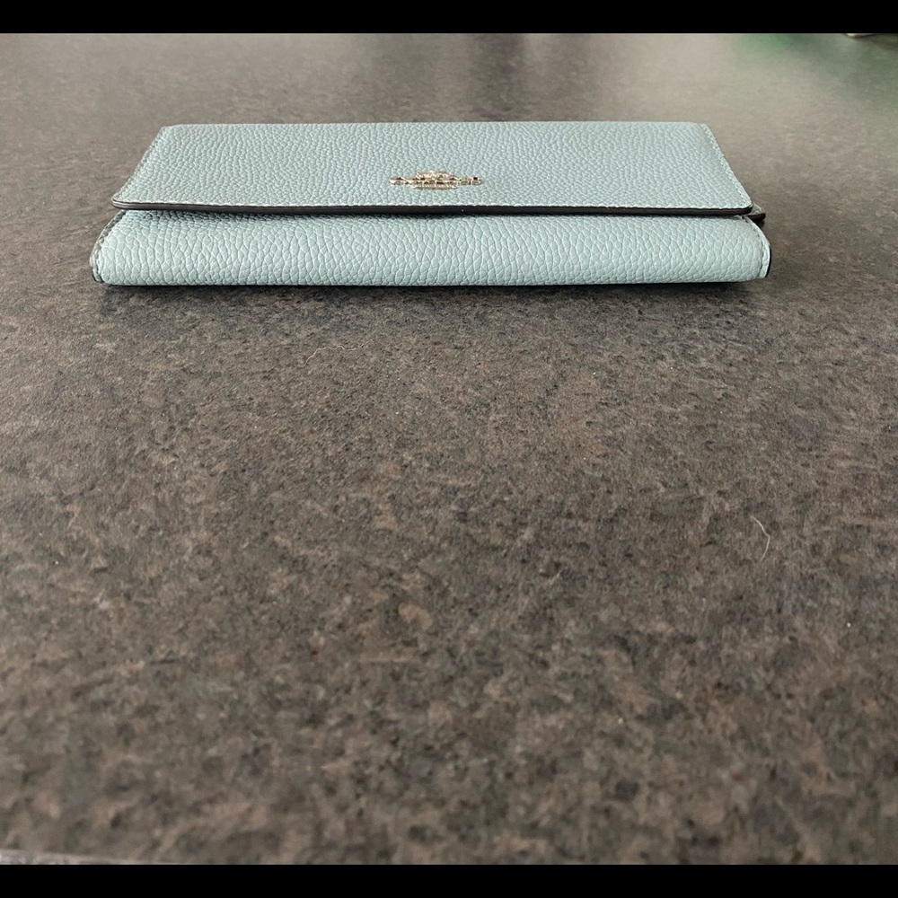 Coach Women’s Soft Mint Green Trifold Wallet - Picture 9 of 12